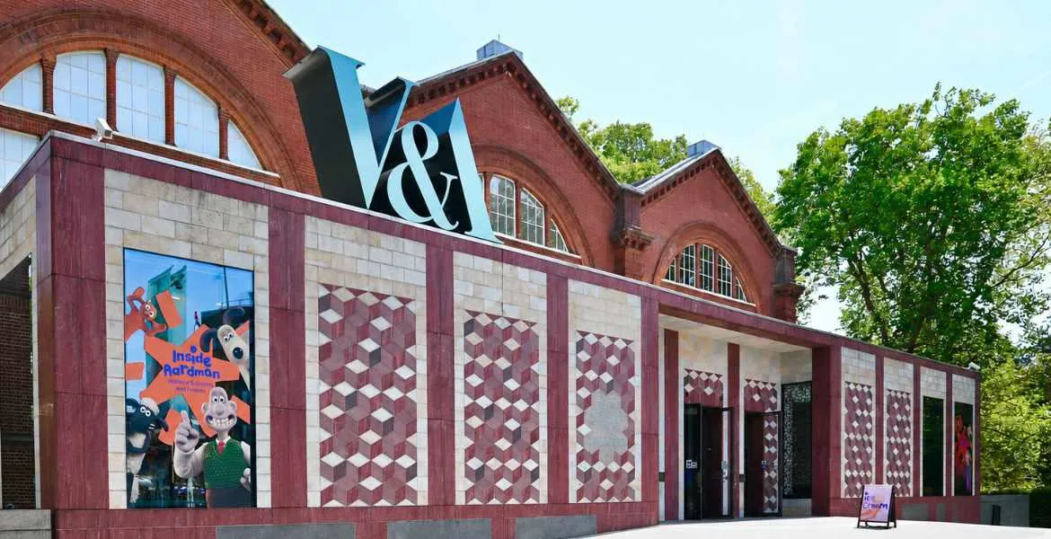 V&A Frontage
